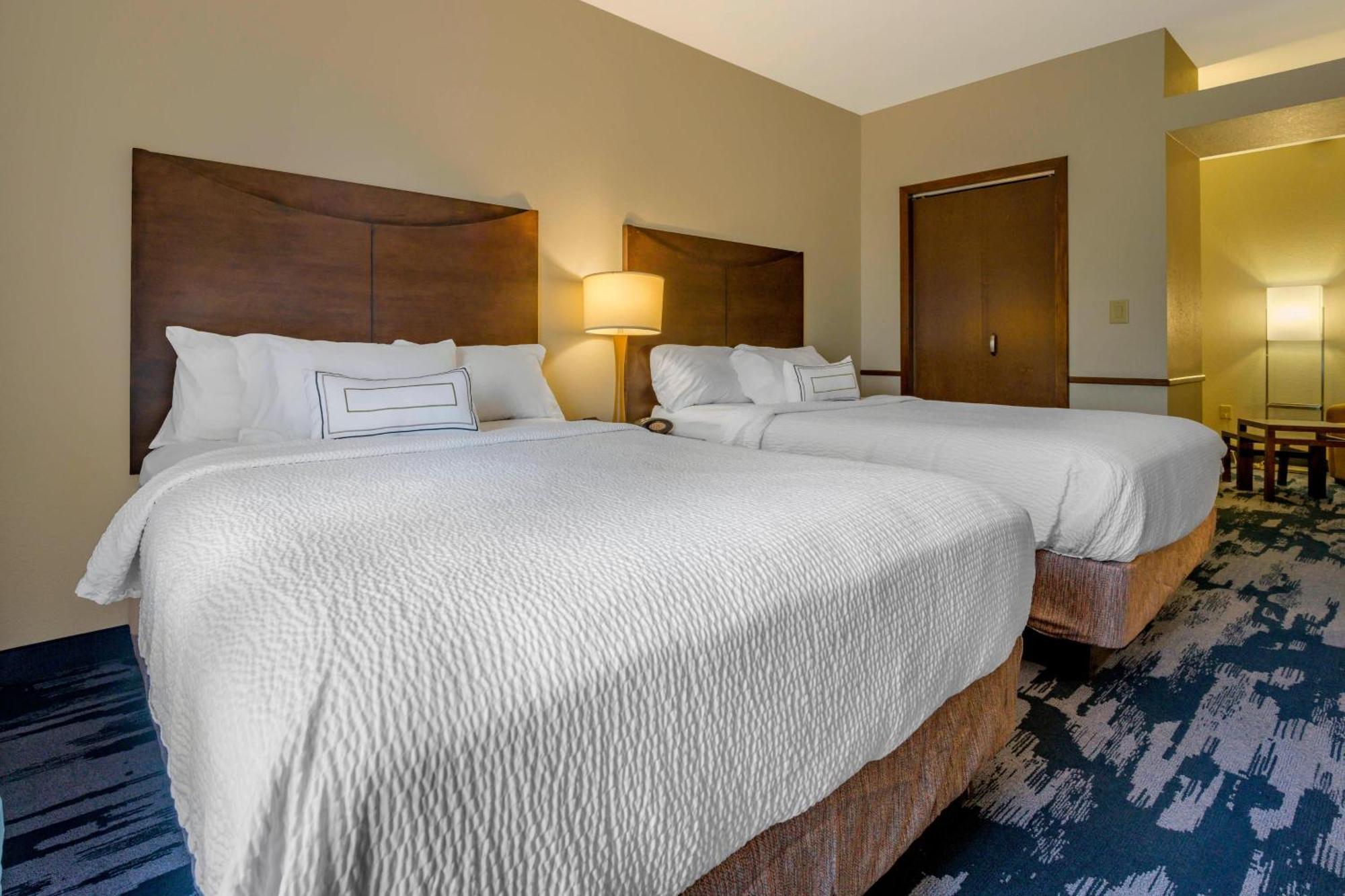 Fairfield Inn & Suites By Marriott Slippery Rock Exterior foto