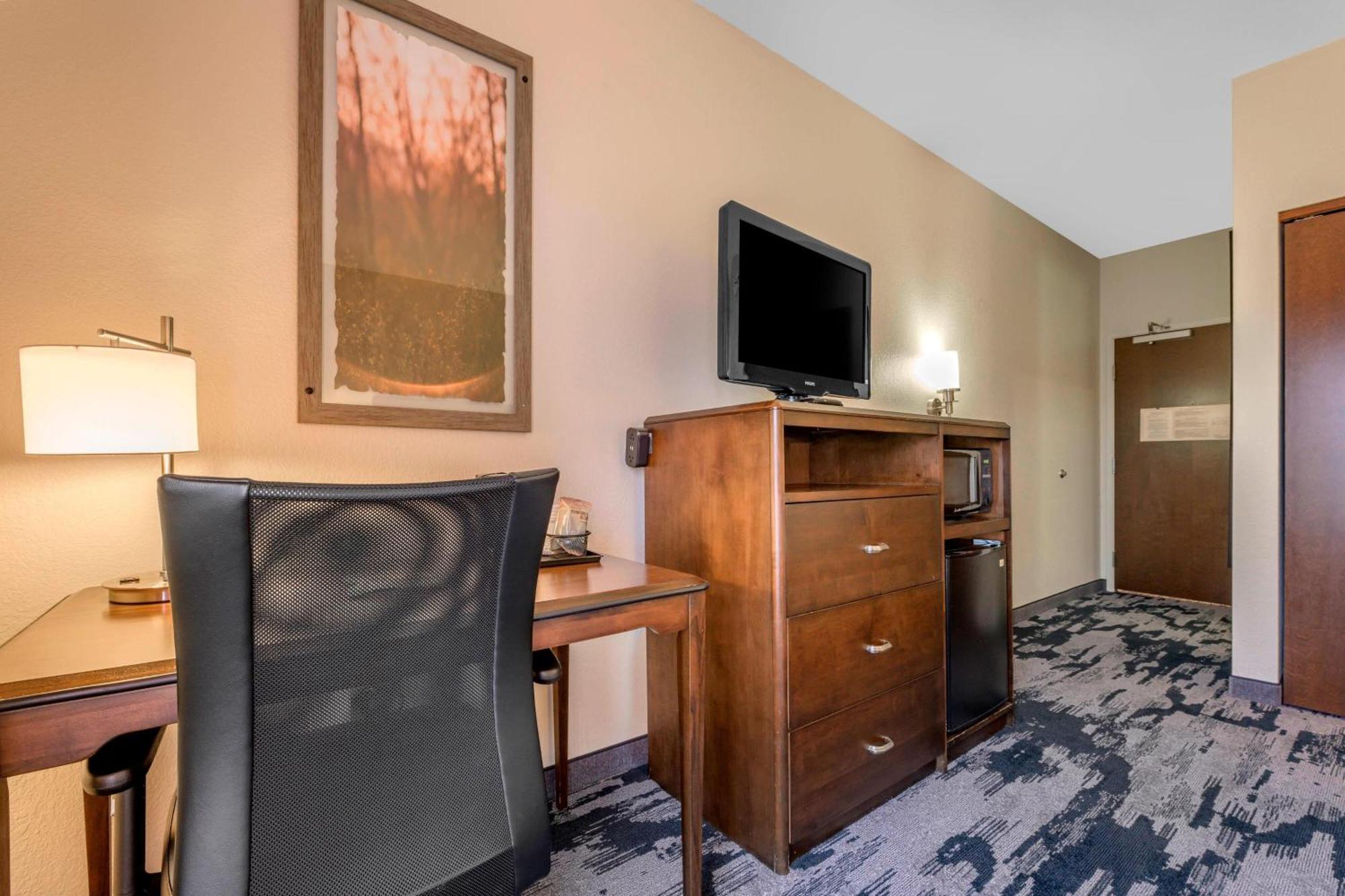 Fairfield Inn & Suites By Marriott Slippery Rock Exterior foto